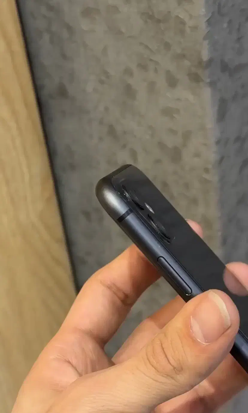 Iphone 11normal 128 2sim|موبایل|ساری, |دیوار