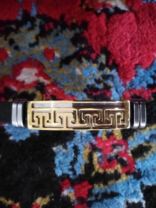 دست بند|ساعت|زیرکوه, |دیوار