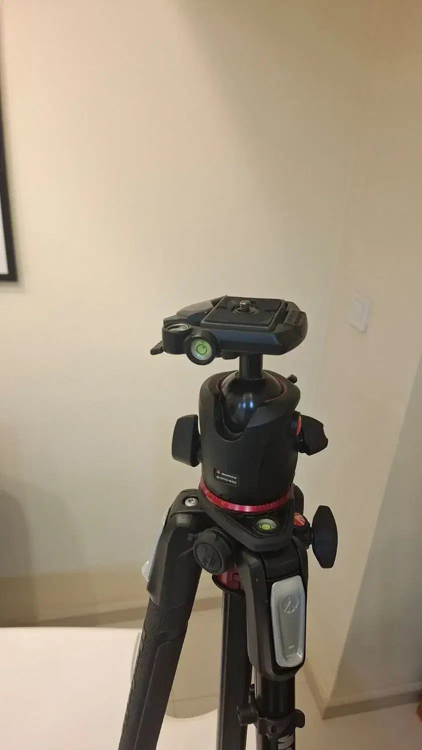 سه پایه حرفه ای مانفرتو  mt190 xpro3|دوربین عکاسی و فیلم‌برداری|شیراز, خلیلی|دیوار