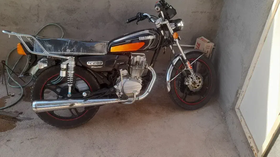 متور ۲۰۰|موتورسیکلت|تربت جام, میان جام|دیوار