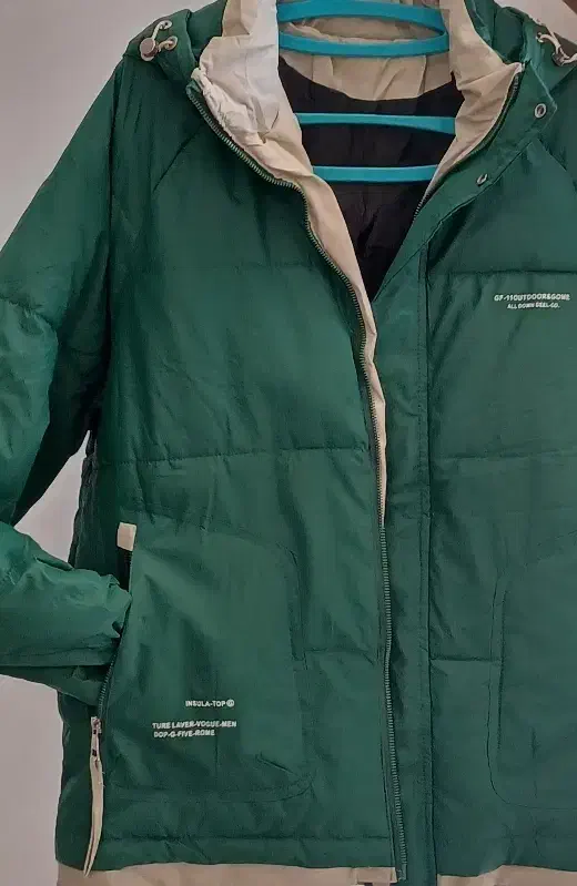 کاپشن|لباس|کرمان, |دیوار