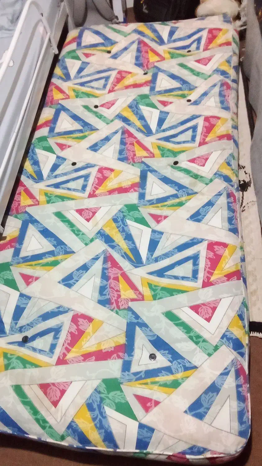 دوعددتشک طبی فنری سالم|تشک تختخواب|گلبهار, شهر جدید گلبهار|دیوار