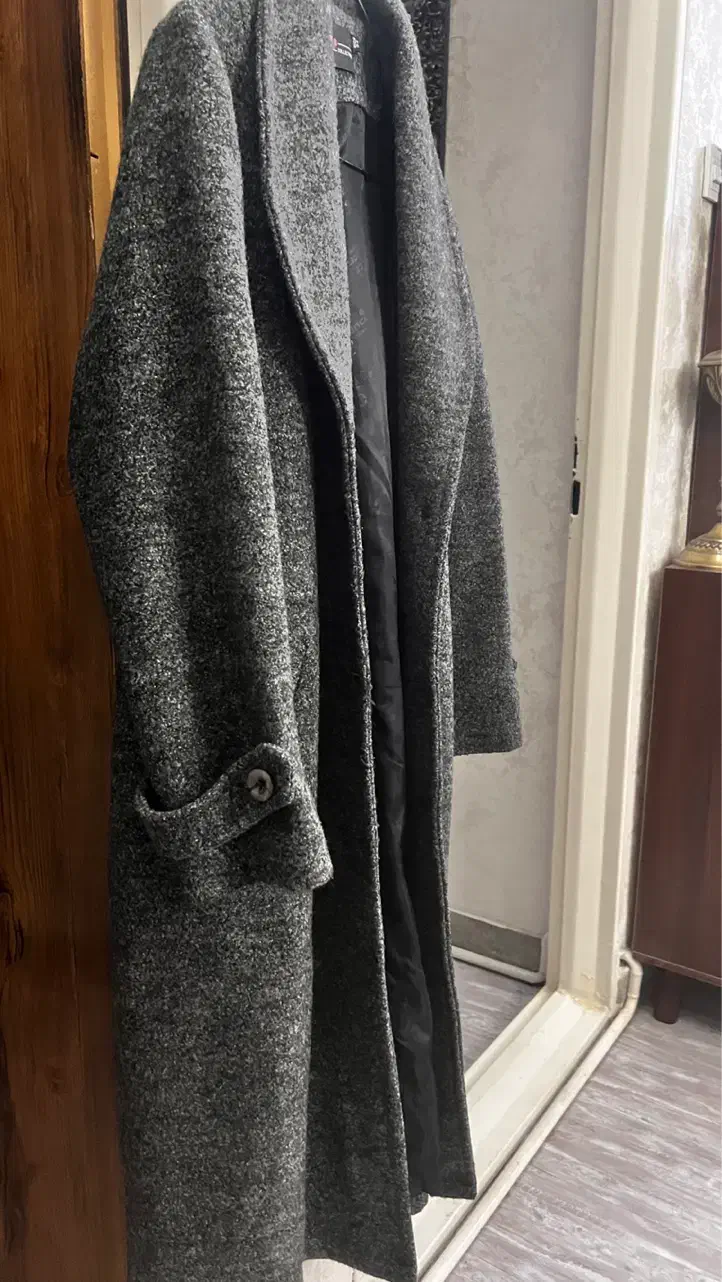 پالتو پرفکی جنس فوتی آستردار بسیار گرم و زیبا|لباس|تهران, جوادیه|دیوار