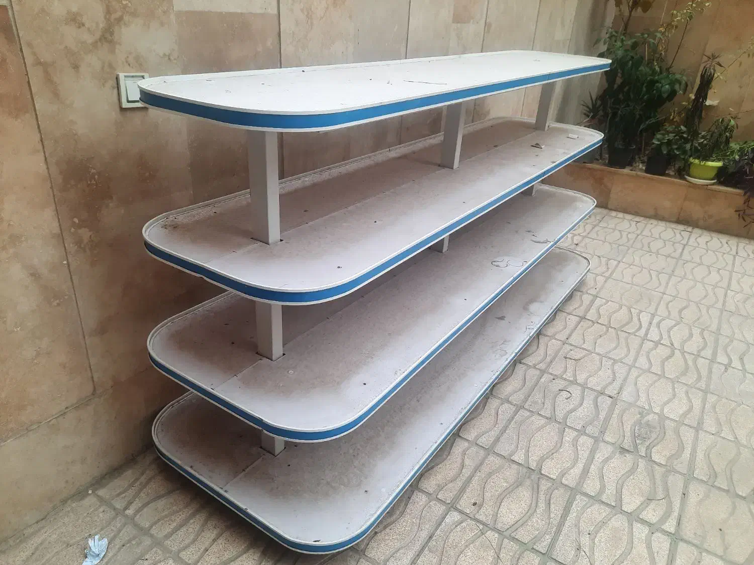 میز وسط فروشگاه|فروشگاه و مغازه|ری, شهادت|دیوار