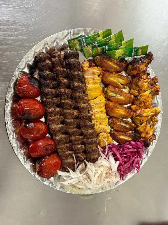 سالن دار خانم شیفت شب|استخدام خدمات فروشگاه و رستوران|مشهد, هدایت|دیوار