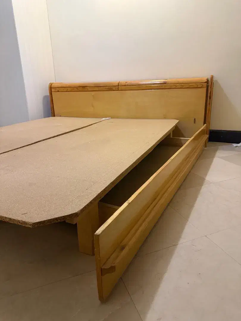 تخت دو نفره چوب خودرنگ|تخت و سرویس خواب|تهران, تجریش|دیوار