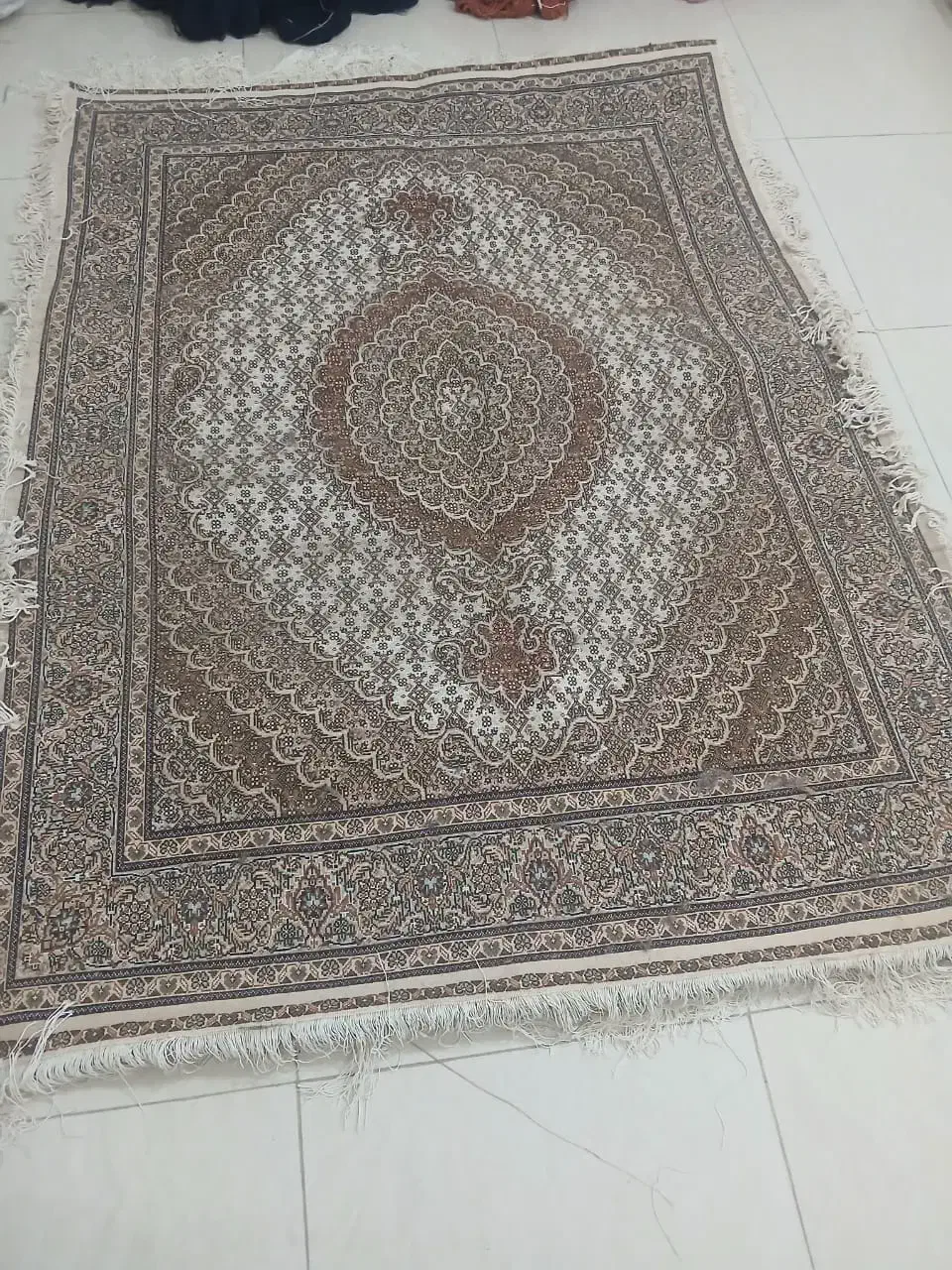 نخ اعلا درجه یک ۴۰ رج جفت نه متری گل ابریشم|فرش|اردبیل, |دیوار