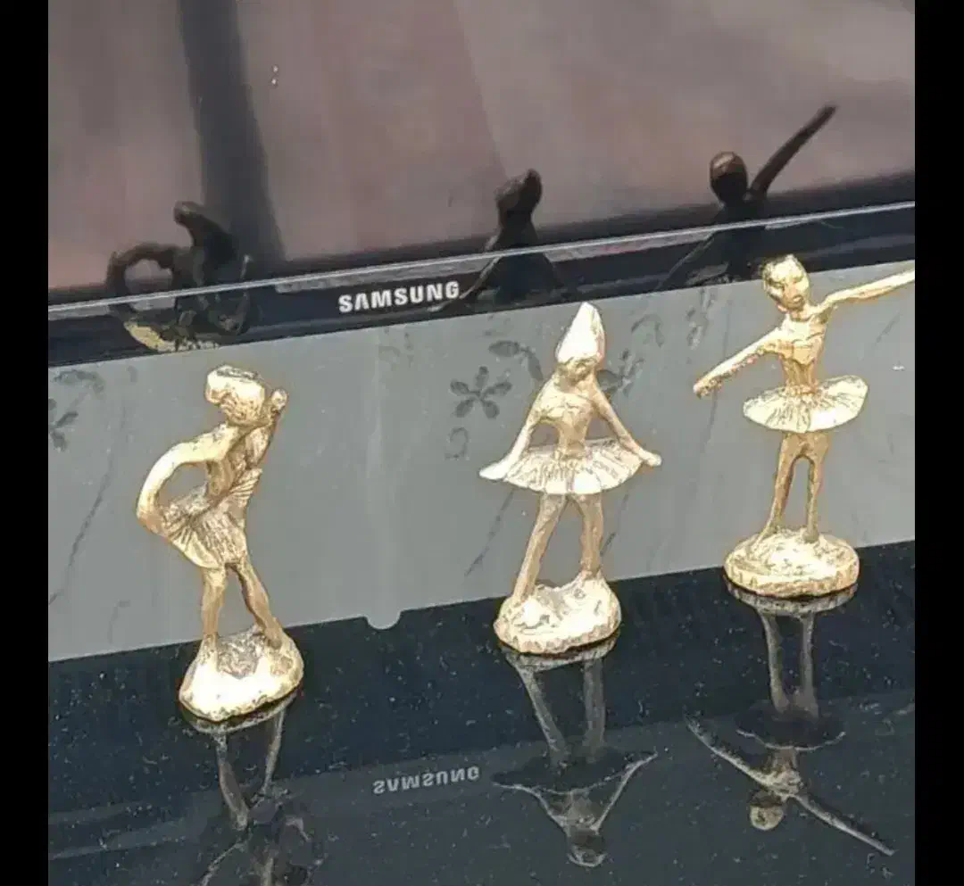 قندان برنز و سه عدد مجسمه دکوری برنز نو|مجسمه، تندیس، ماکت|اردبیل, |دیوار