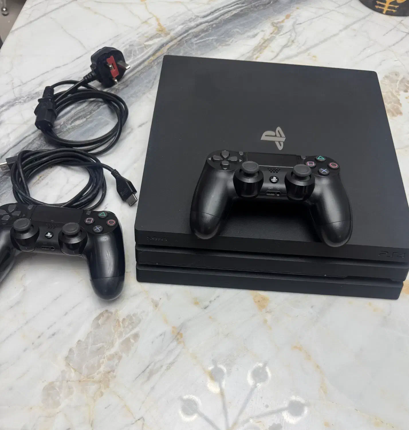 پلی استیشن ۴پرو ۱ ترا    ps4 pro  1 tra|کنسول، بازی ویدئویی و آنلاین|تهران, باشگاه نفت|دیوار