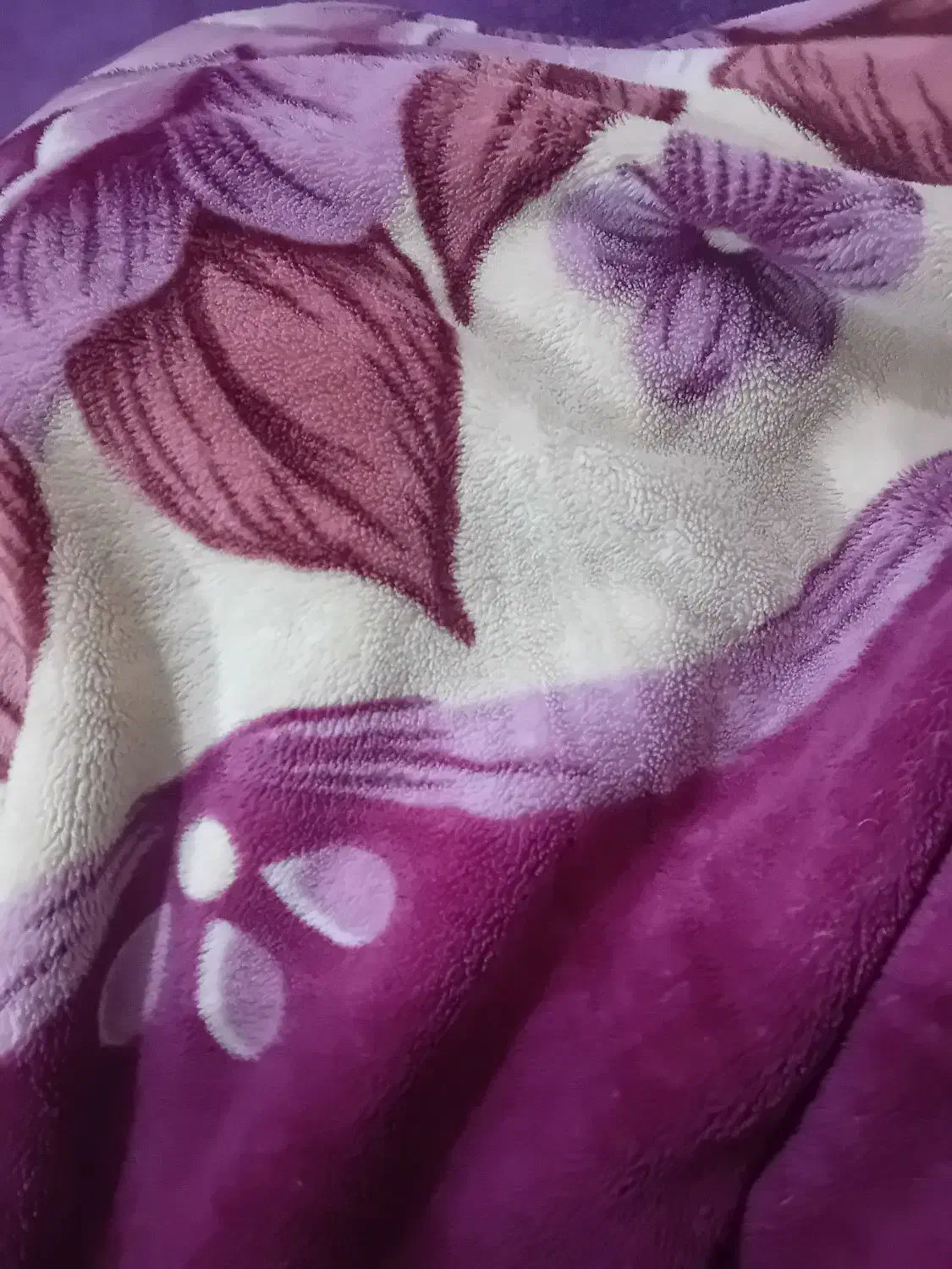 پتو دونفره و نوجوان یه نفره|رختخواب، بالش، پتو|قدس, شهر‌قدس|دیوار