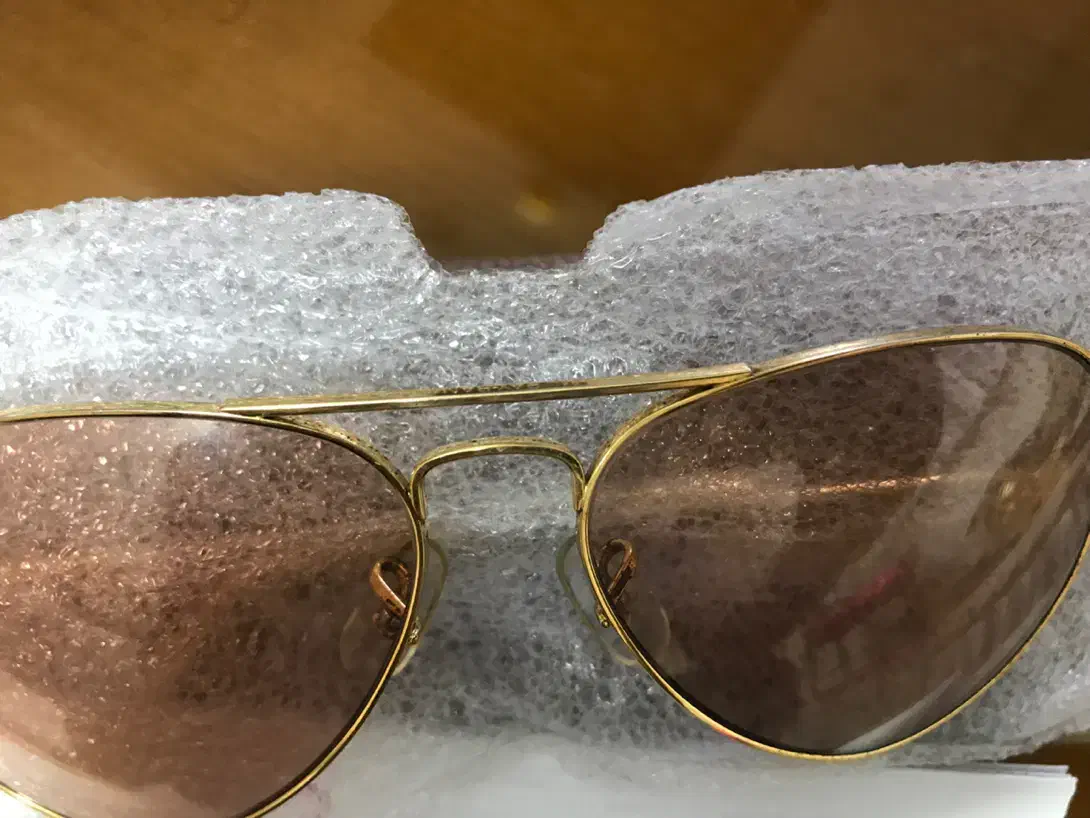 عینک ریبن آمریکایی|زیورآلات و اکسسوری|شاهین‌شهر, خانه کارگر|دیوار