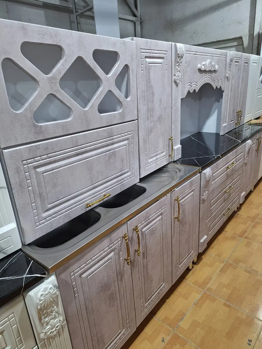 مستقیم کارگاه درب کابینت پیش ساخته بنی هاشمی کد۰۹۵|مصالح و تجهیزات ساختمان|شیراز, کوشک میدان|دیوار