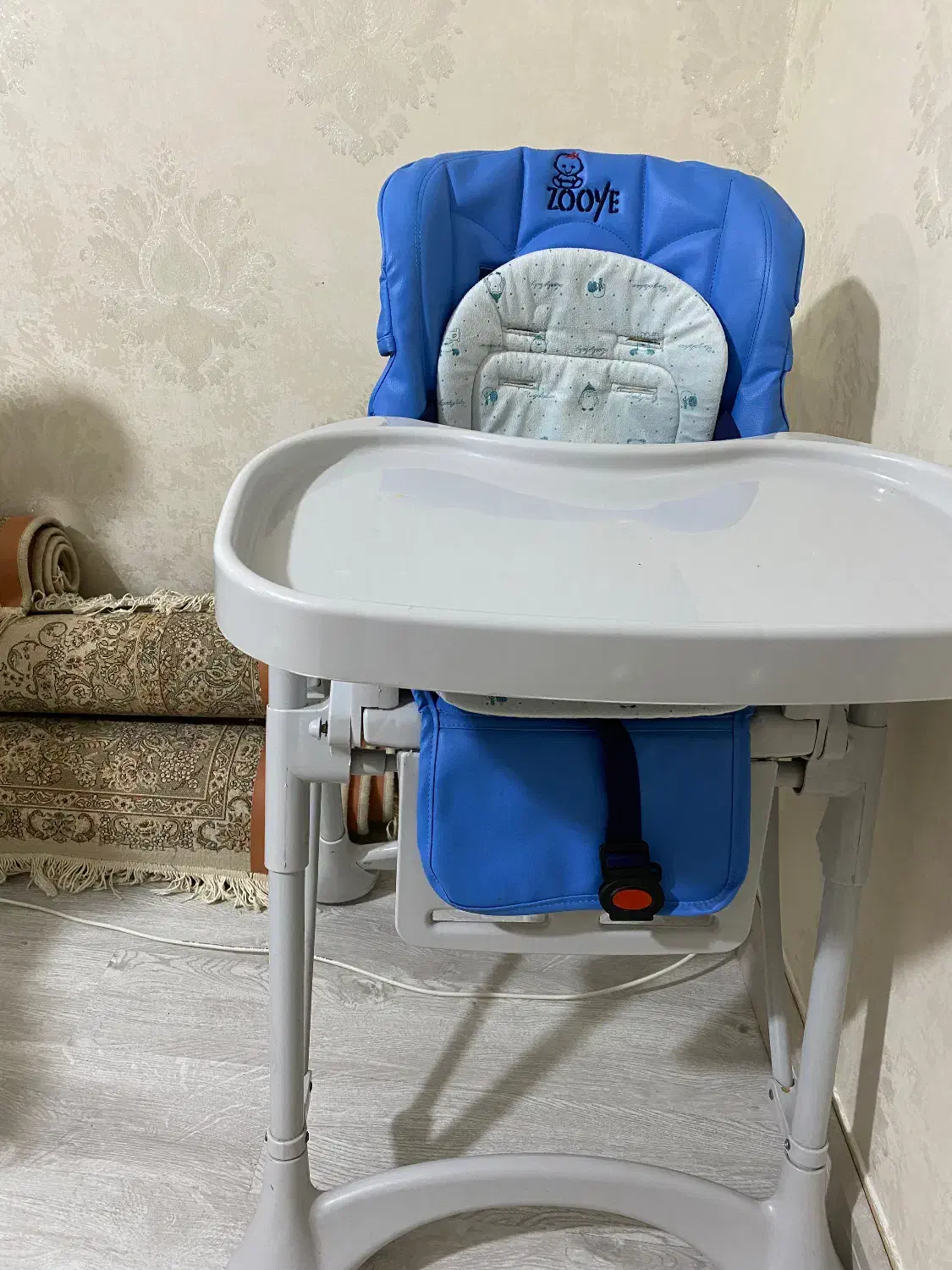 میز غذا کودک|میز و صندلی غذاخوری|رشت, دروازه لاکان|دیوار