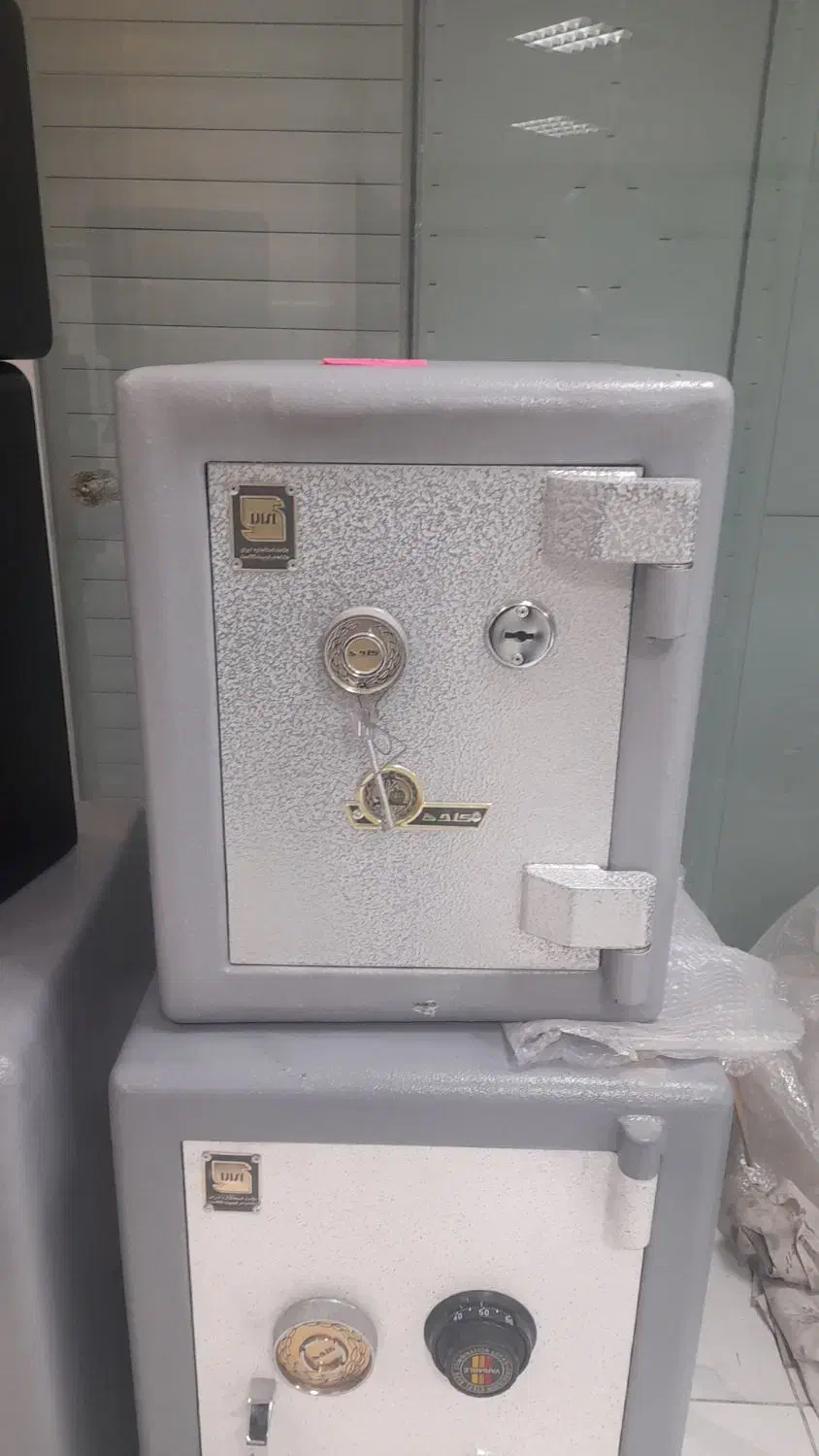 گاو صندوق نسوز ضد سرقت کاوه برند|ابزارآلات|تبریز, |دیوار