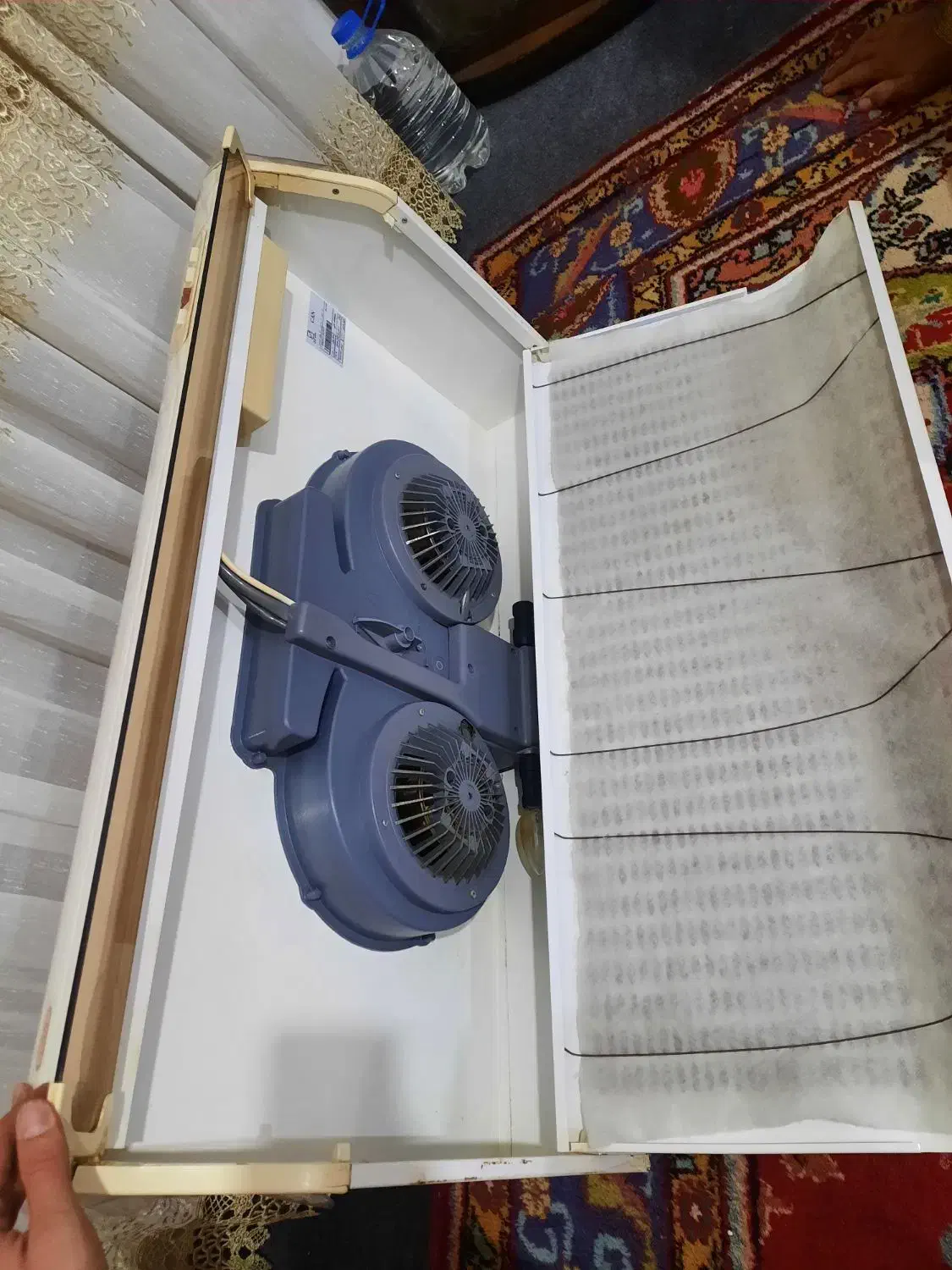 هود مارک کن|هود|قره ضیاالدین, |دیوار