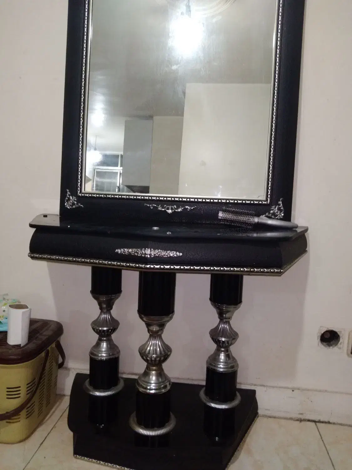 کنسول چوبی درحد نو|بوفه، ویترین، کنسول|تهران, جیحون|دیوار