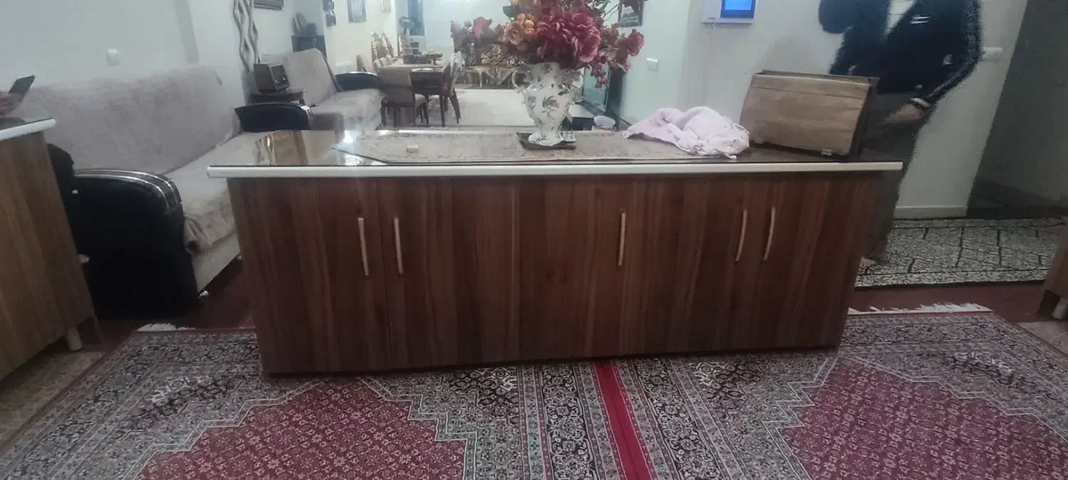 کابینت به همراه گاز صفحه و سینک و هود|آب‌چکان و نظم‌دهنده ظروف|ملایر, |دیوار