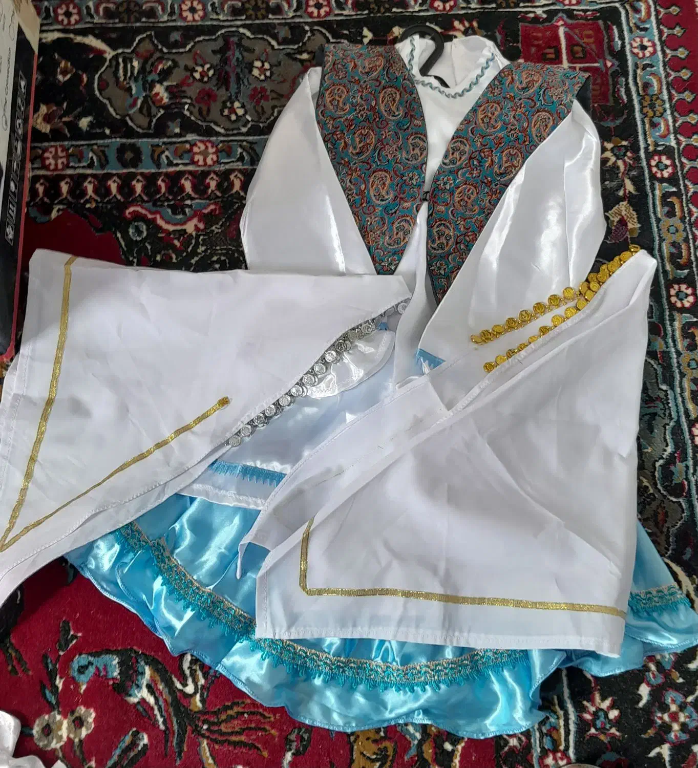 لباس محلی|کفش و لباس بچه|فردوس (خراسان), |دیوار