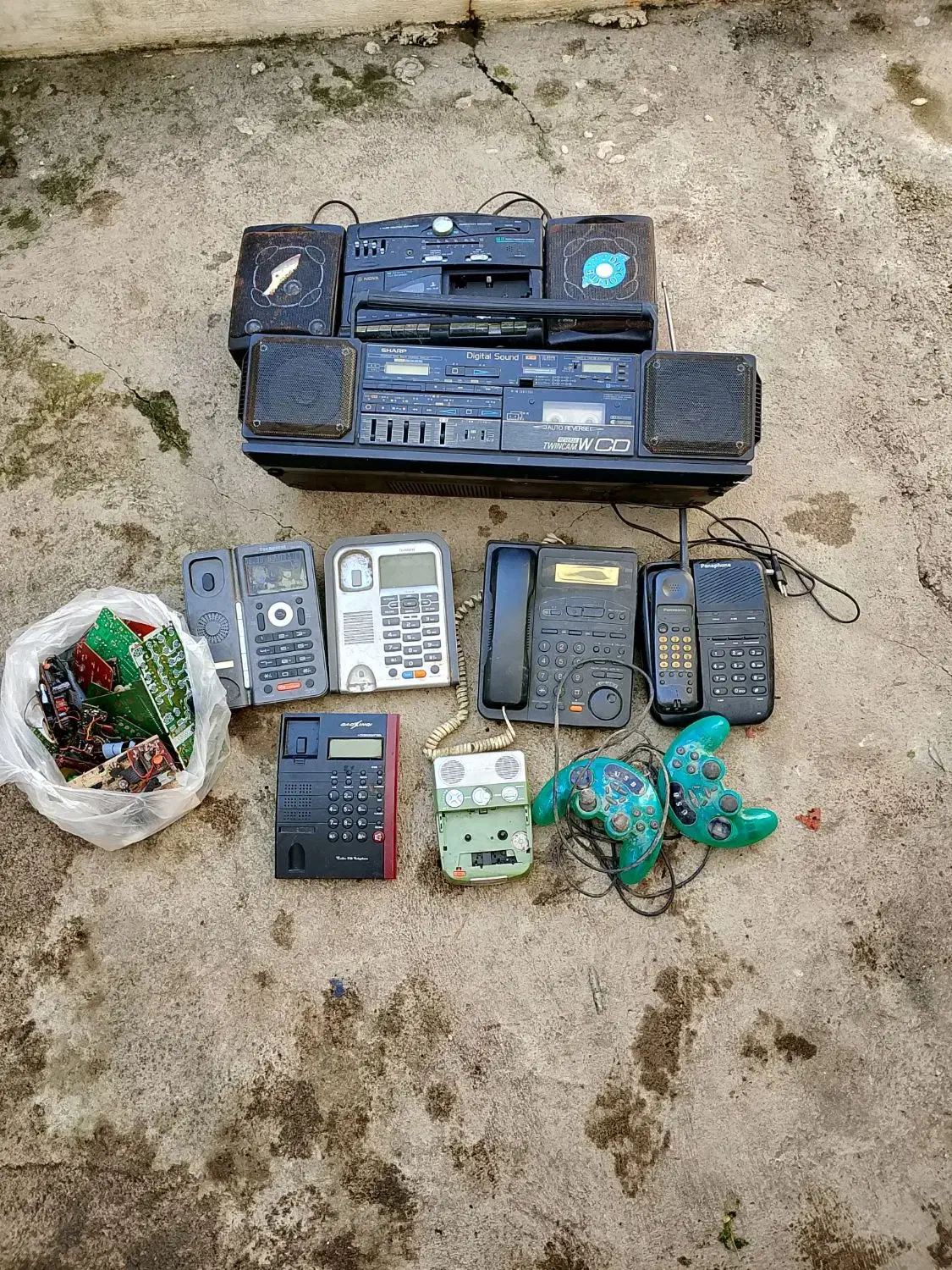 چندعددظبط وتلفن|سیستم صوتی خانگی|لاهیجان, گلستان|دیوار