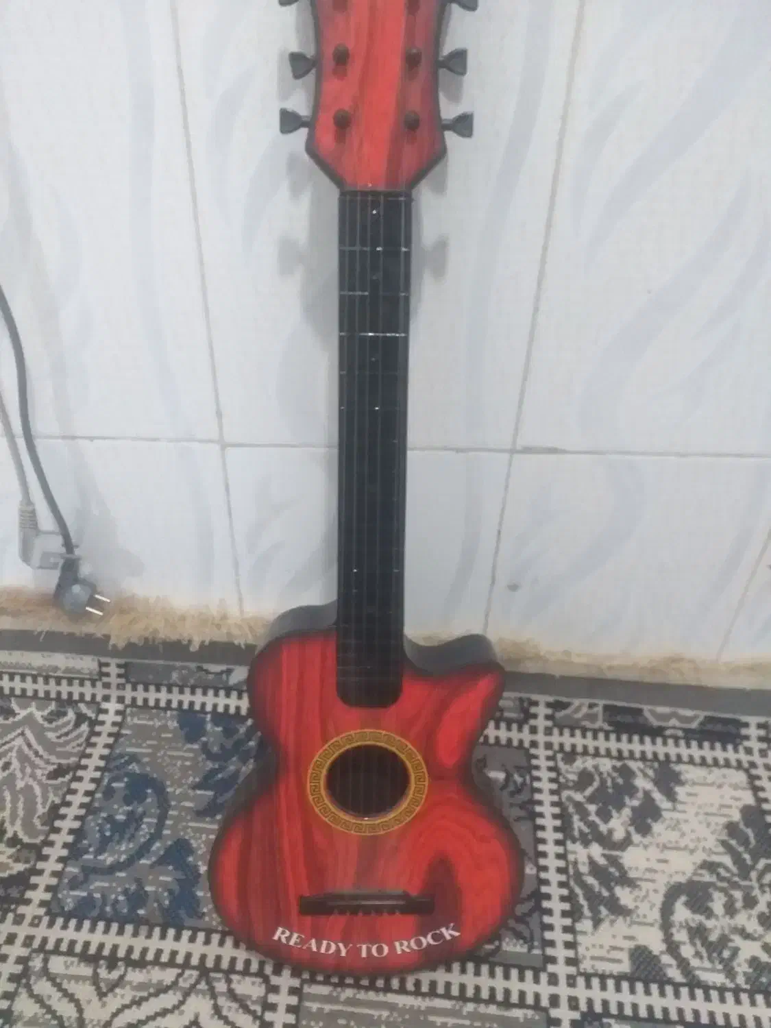 گیتار|گیتار، بیس، امپلیفایر|دورود, |دیوار