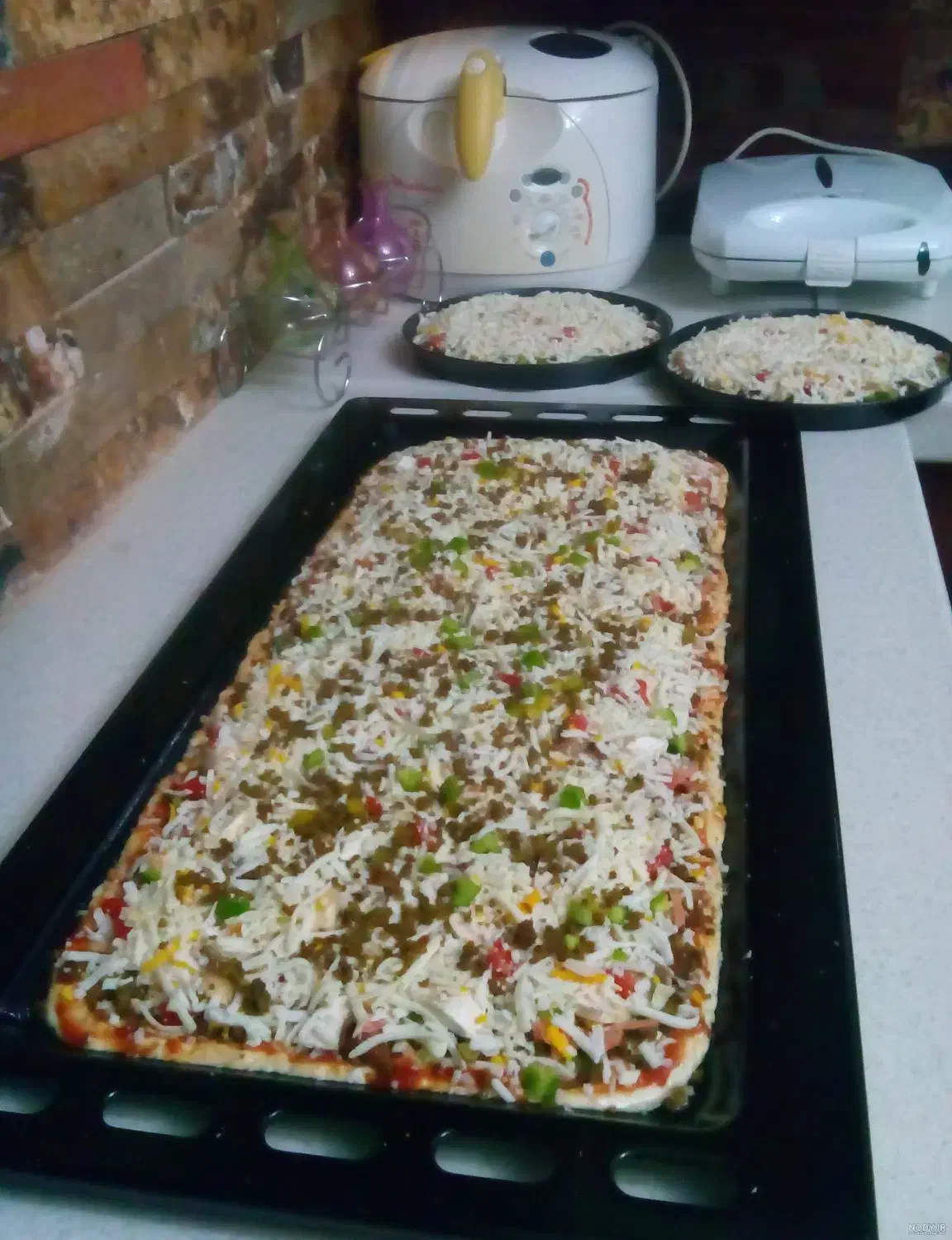 دیزی ، بزقرمه ، پیتزا سینی ۵ نفره ، دوغ محلی ۲۵۰cc|خوردنی و آشامیدنی|سیرجان, |دیوار