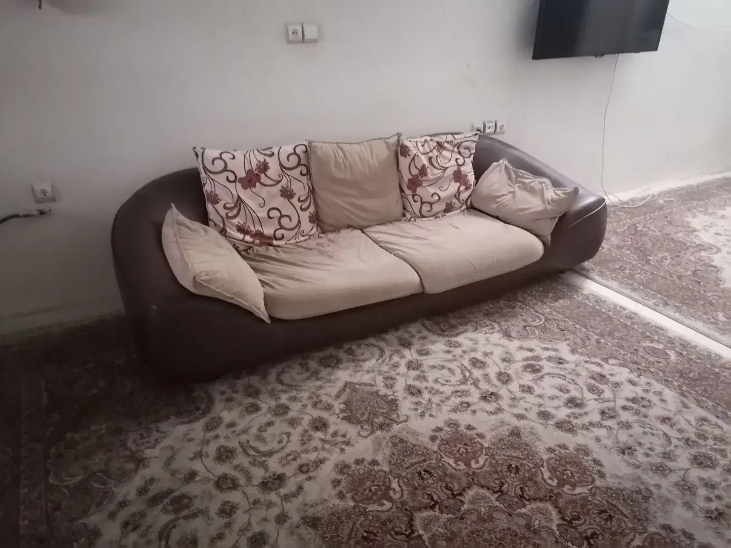 مبل ۷نفره راحتی|مبلمان خانگی و میز عسلی|مشهد, هنرور|دیوار