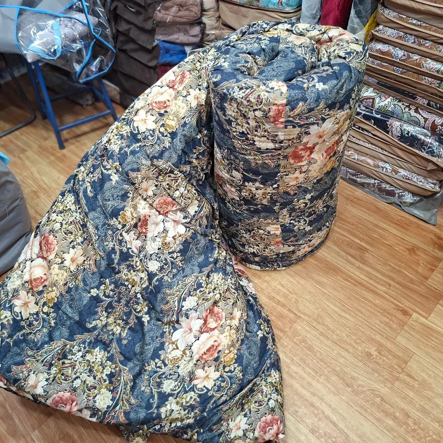 لحاف کرسی ۳.۵ در ۳.۵|رختخواب، بالش، پتو|قم, وادی السلام|دیوار