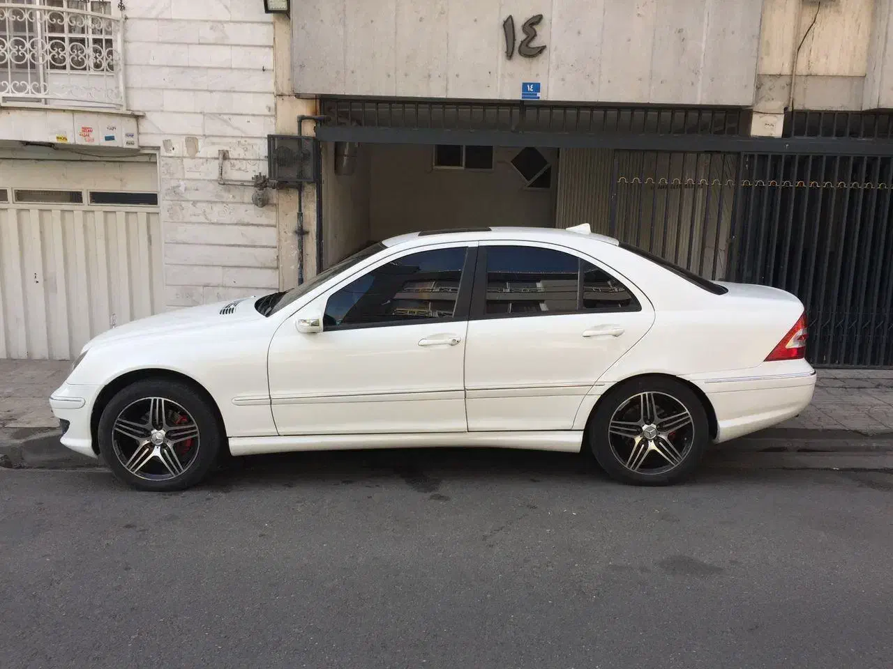 بنز سی ۲۴۰-۲۰۰۲|خودرو سواری و وانت|تهران, امانیه|دیوار