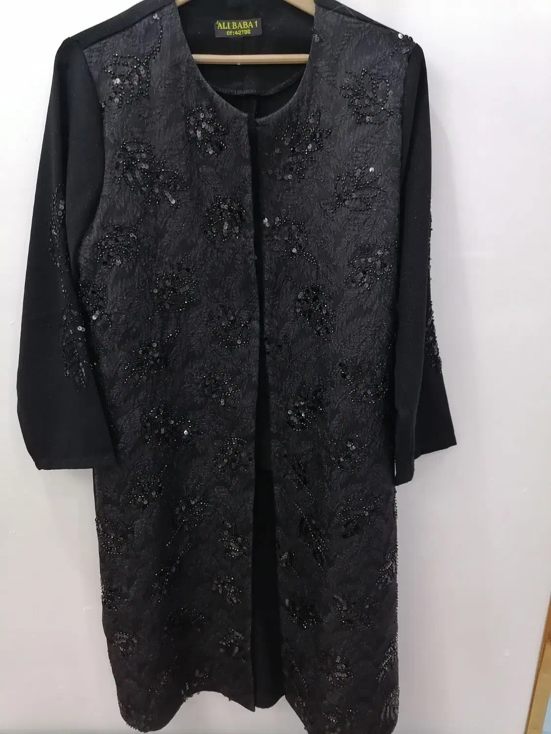 تعدادی مانتو مجلسی|لباس|پاکدشت, پاکدشت (مامازند)|دیوار