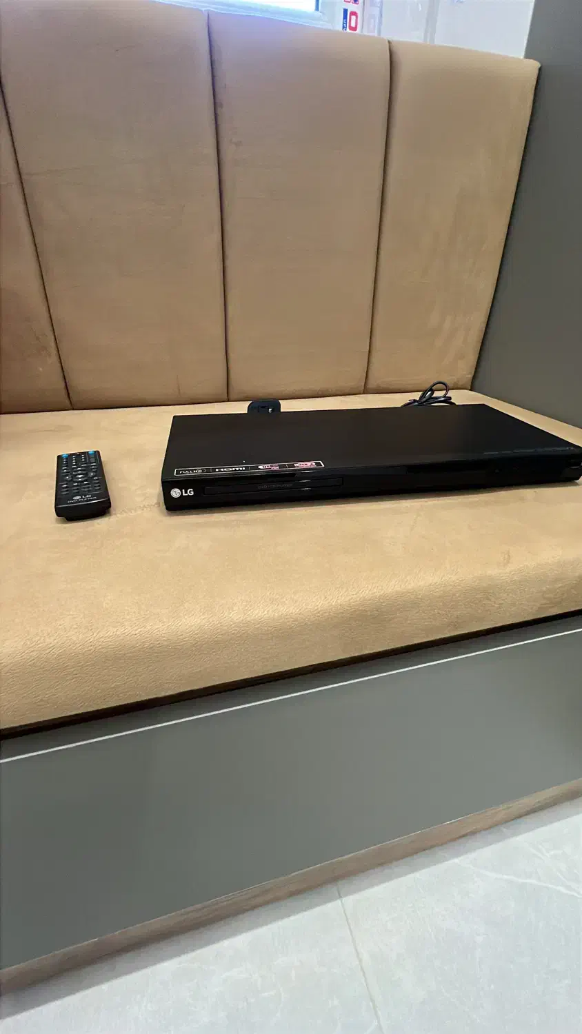 دی وی دی ال جی فلش خور در حد نو|پخش‌کننده DVD و ویدیو|کرمانشاه, |دیوار