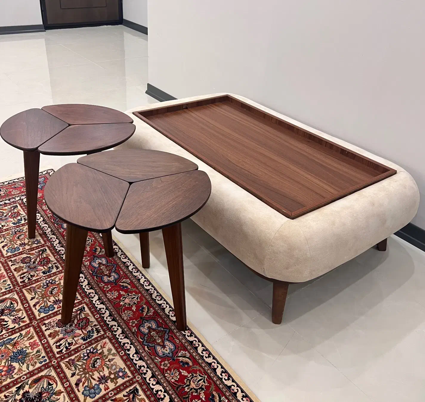 میز جلو مبلی و ۲ عدد عسلی|مبلمان خانگی و میز عسلی|بندرعباس, |دیوار