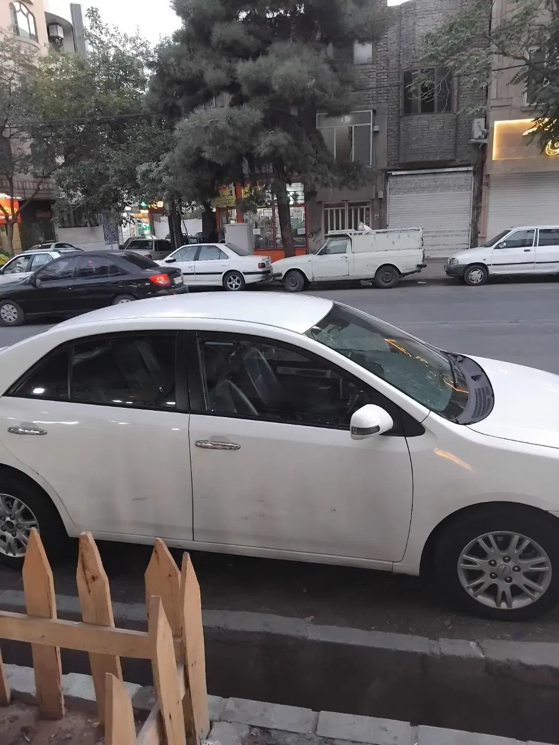 اریو Z300 اتومات ۱۳۹۶|خودرو سواری و وانت|مشهد, ایثارگران|دیوار