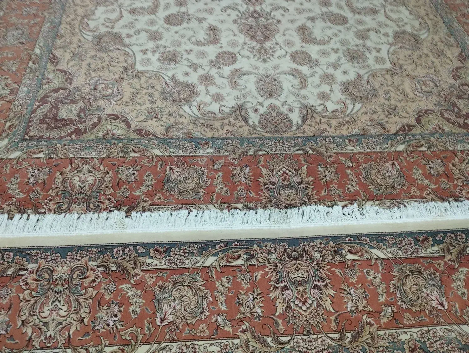 فرش 9متری جفت یک رنگ سالم تمیز 700شانه|فرش|گرگان, |دیوار