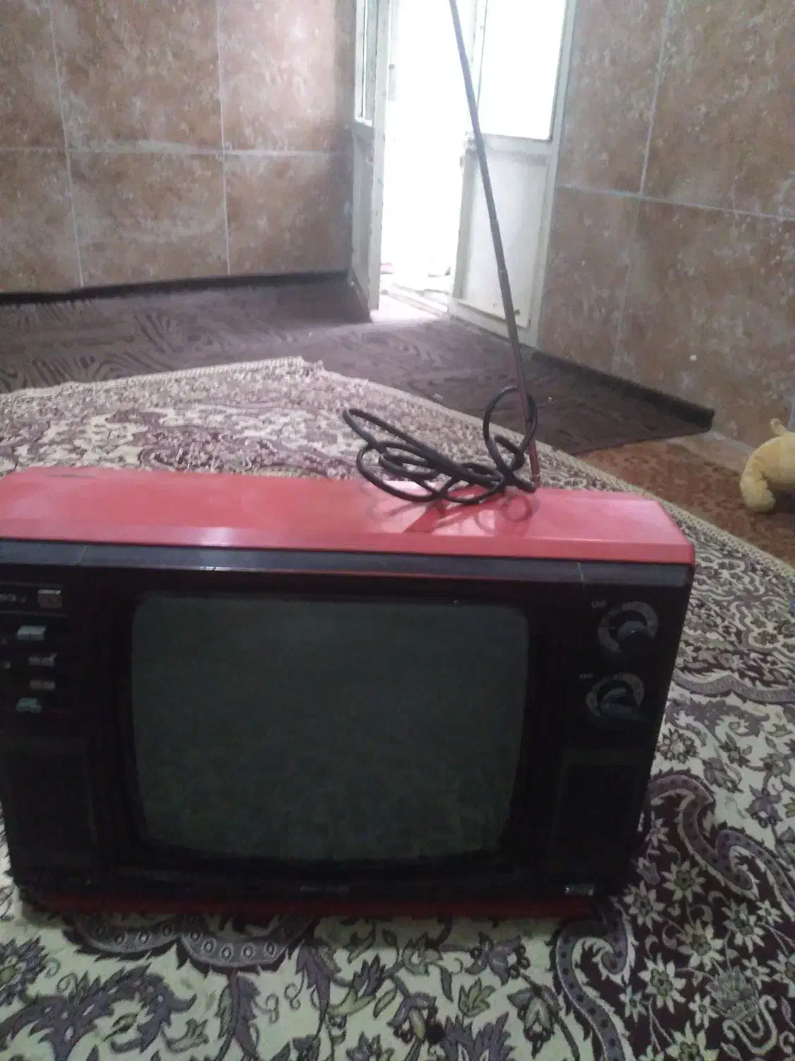 تلویزیون کلکسیونی قدیمی سالم|تلویزیون و پروژکتور|ورامین, خیر آباد|دیوار