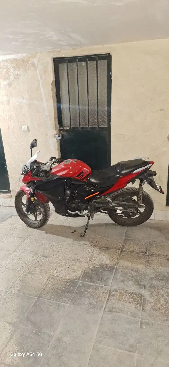 مگلی ۲۰۰|موتورسیکلت|تهران, مشیریه|دیوار