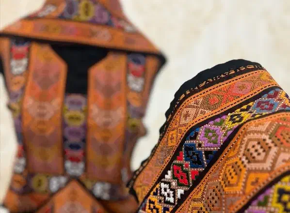 دوخت انواع فنوجی و موسوم شیرازه وجالر|لباس|خاش, |دیوار