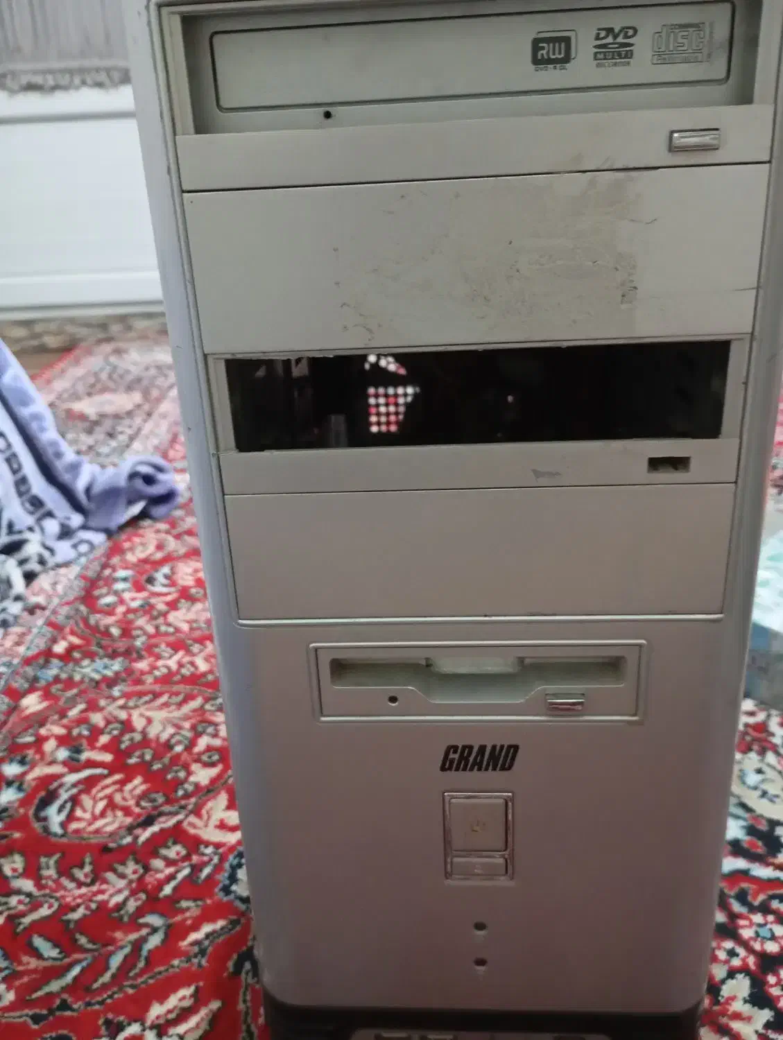 کیس نمی‌دونم سالمه یا نه فقطم همین سیما رو داره|رایانه رومیزی|هشتگرد, شهرک ارم غربی|دیوار