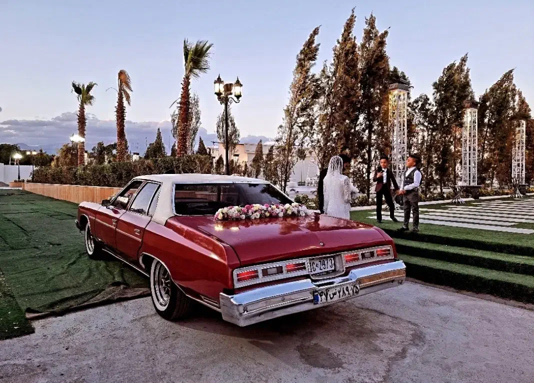 اجاره ماشین عروس شورلت قرمز کلاسیک فیلم عکس|خدمات پذیرایی، مراسم|قزوین, |دیوار