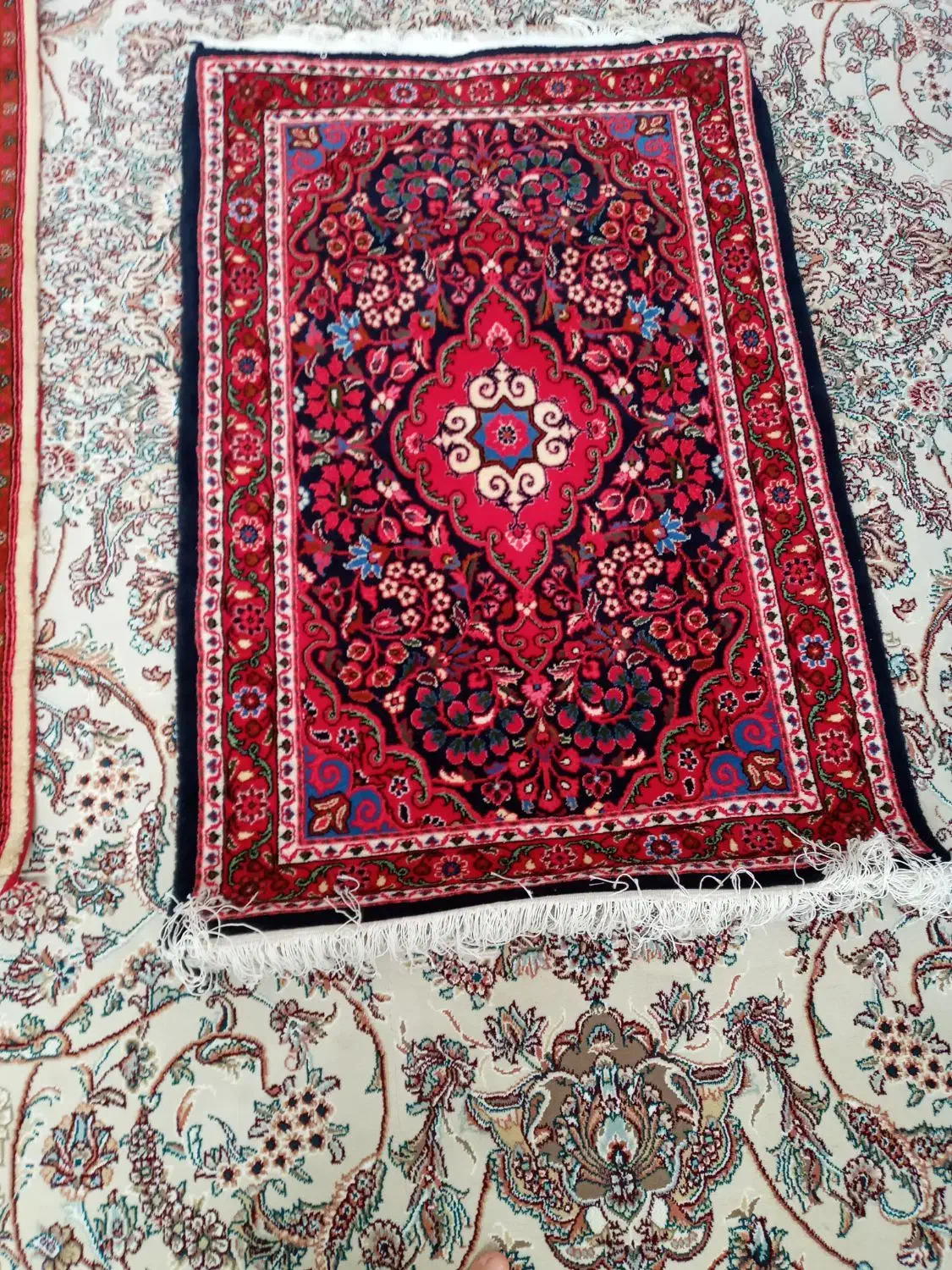 فرش دستبافت پشتی|فرش|ملایر, |دیوار