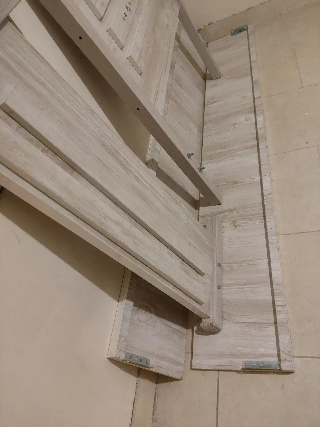 تخته خواب|تخت و سرویس خواب|پردیس, فاز ۸|دیوار