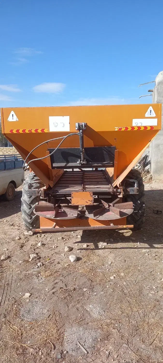 کود پاش دامی مرغی آراد در حد معاوضه با تراکتور|ماشینآلات صنعتی|دوتپه, |دیوار