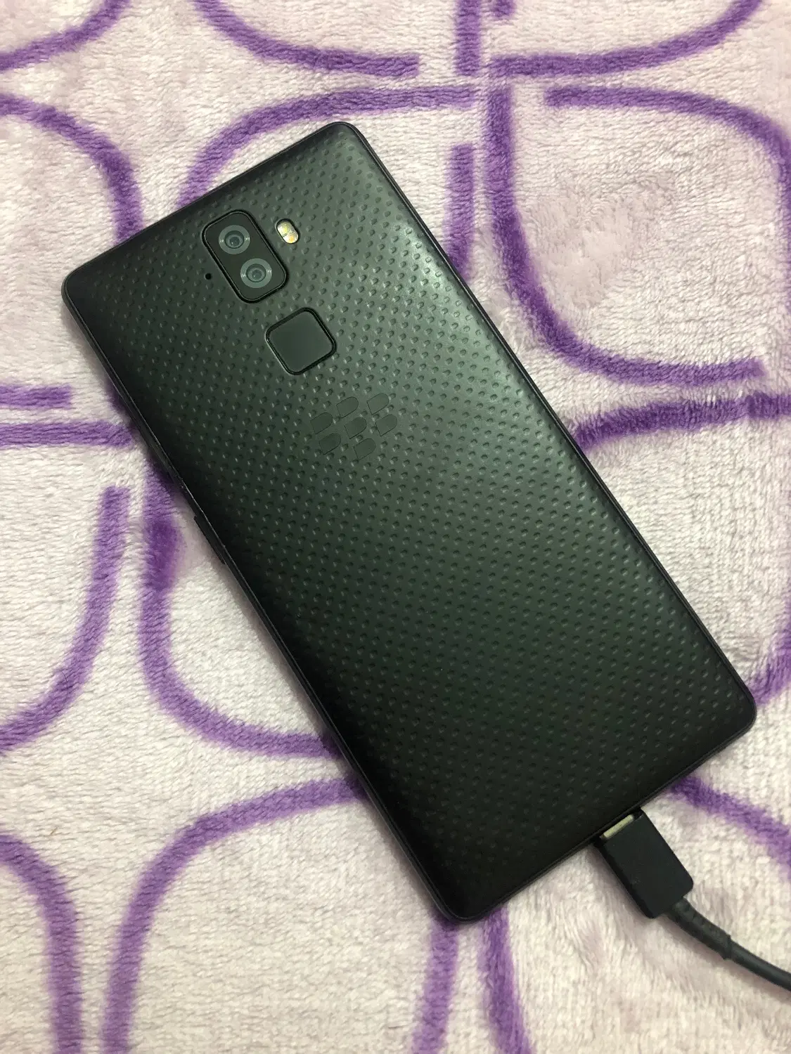 Blackberry evolve|موبایل|اندیشه, اندیشه فاز ۱|دیوار