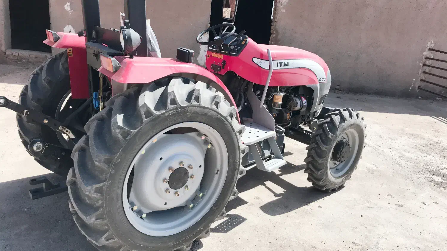 تراکتور ۴۷۰ بیل لودری|خودرو سنگین|رشتخوار, |دیوار