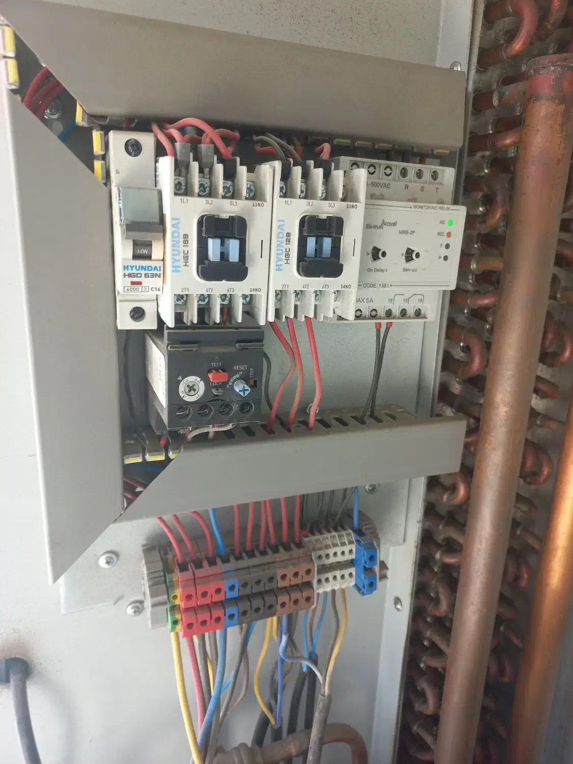 برقکار ساختمان وصنعتی  پمپ اب  سه فاز تک فاز|خدمات پیشه و مهارت|شیراز, تلخ داش|دیوار