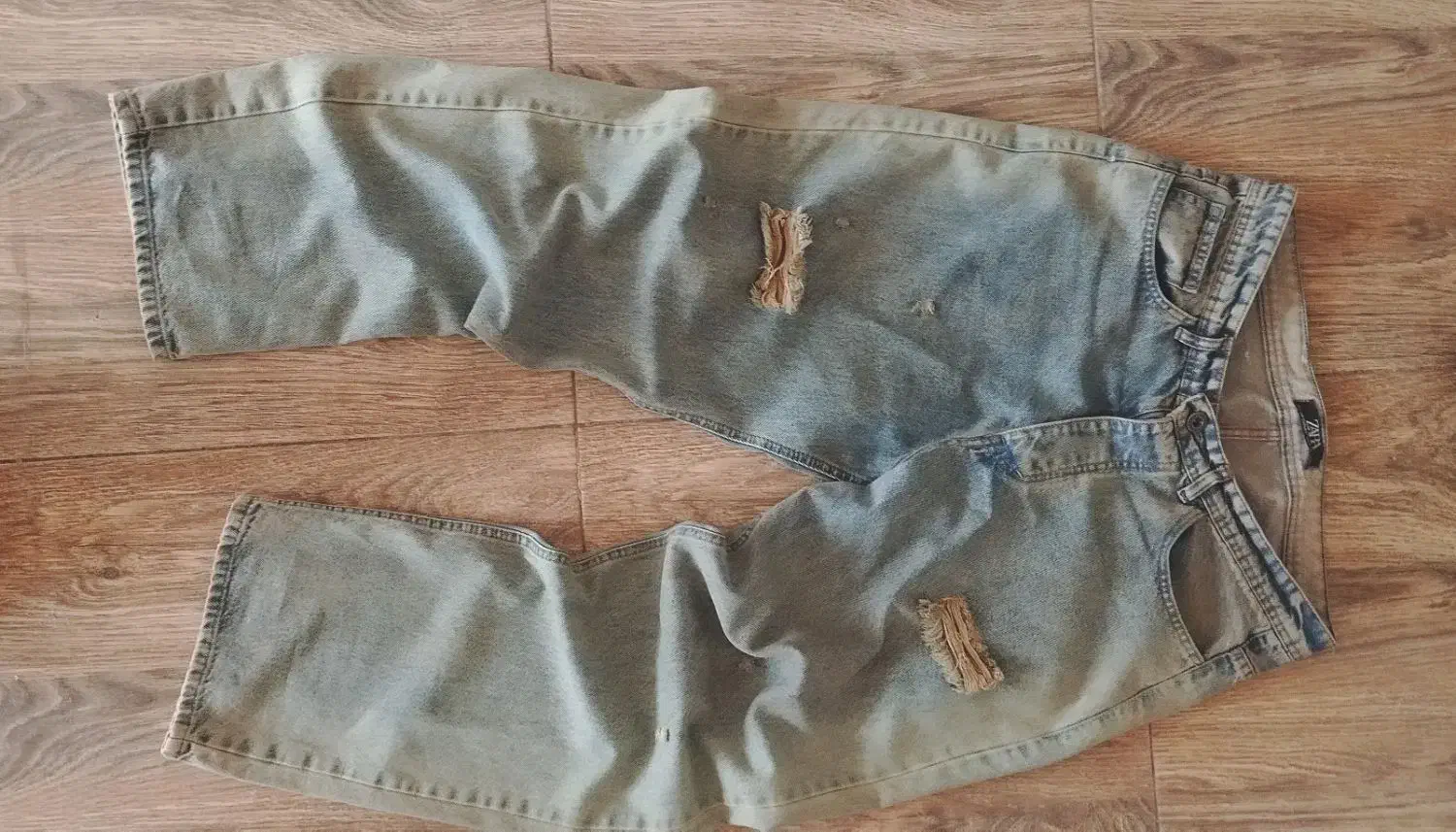 لباس|لباس|نیشابور, خط کاشمر|دیوار