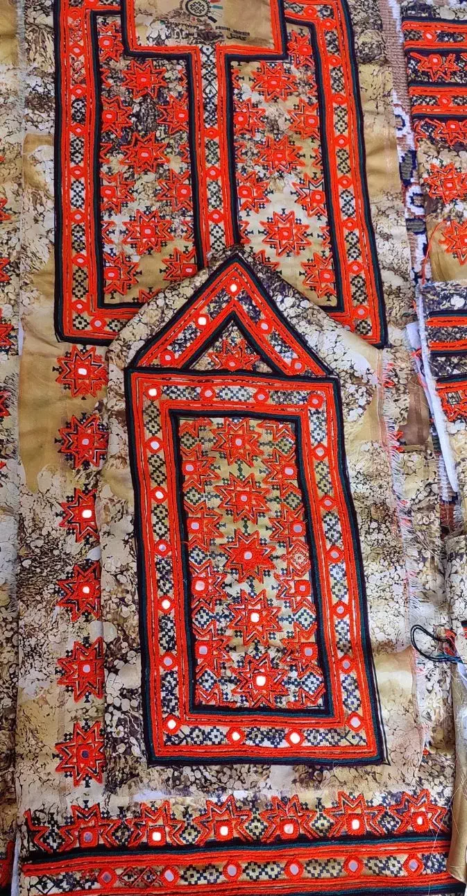 لباس تپه ی|لباس|سراوان, |دیوار