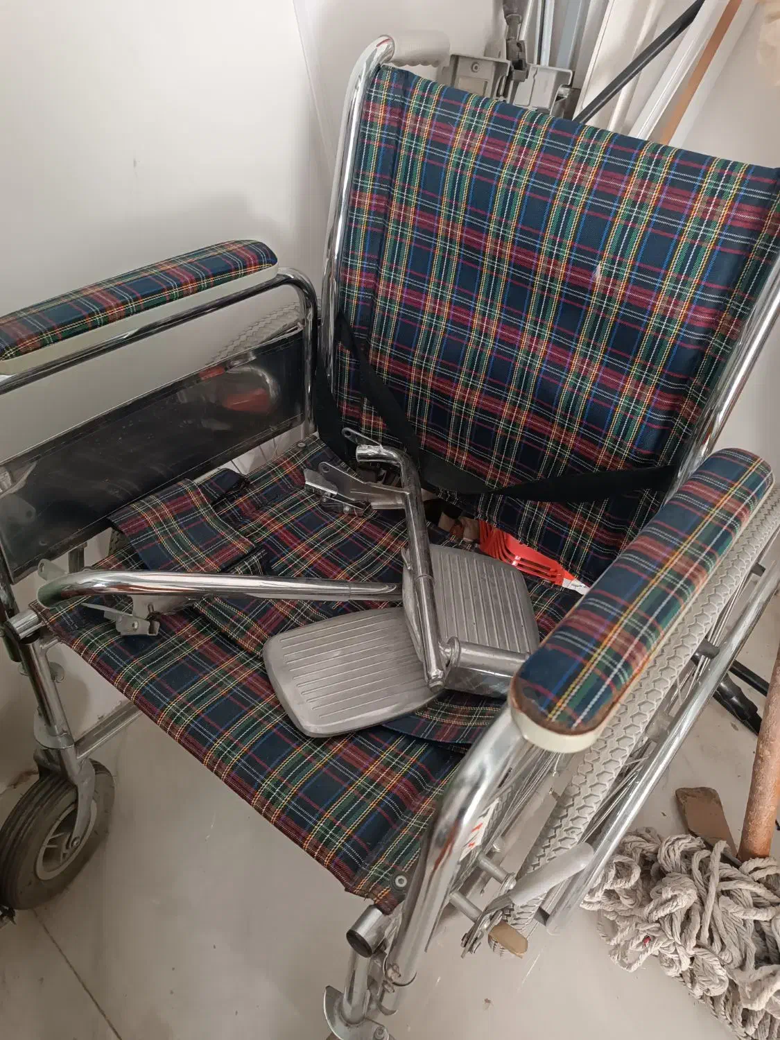 فروش ویلچر دوچرخه قدیمی|دوچرخه، اسکیت، اسکوتر|تیران, |دیوار