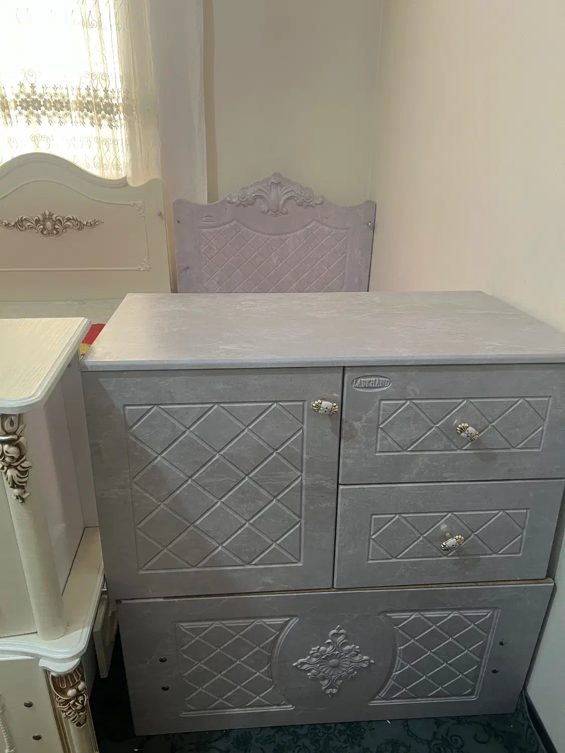 تخت درحد نو|تخت و سرویس خواب|پاکدشت, پاکدشت (مامازند)|دیوار