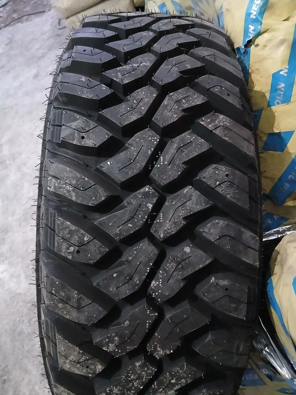 لاستیک آفرودی گل جنگلی|قطعات یدکی و لوازم جانبی|ساری, |دیوار