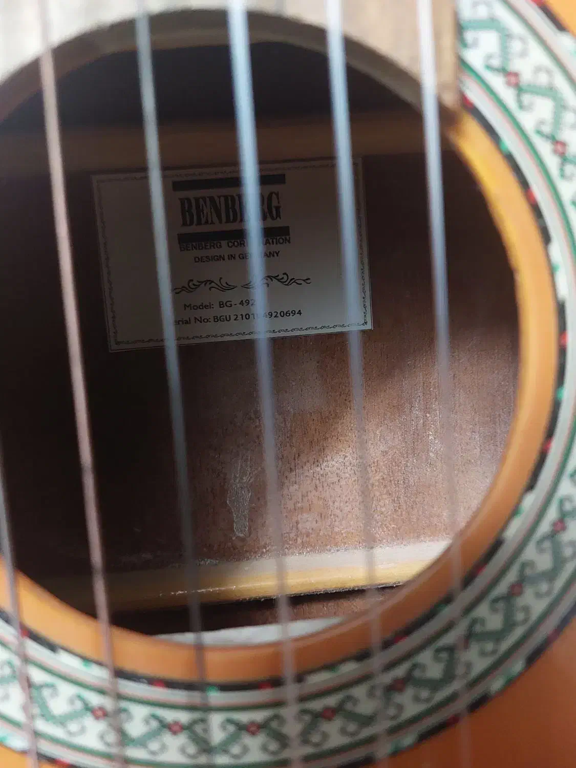 گیتار بنبرگ|گیتار، بیس، امپلیفایر|یزد, |دیوار